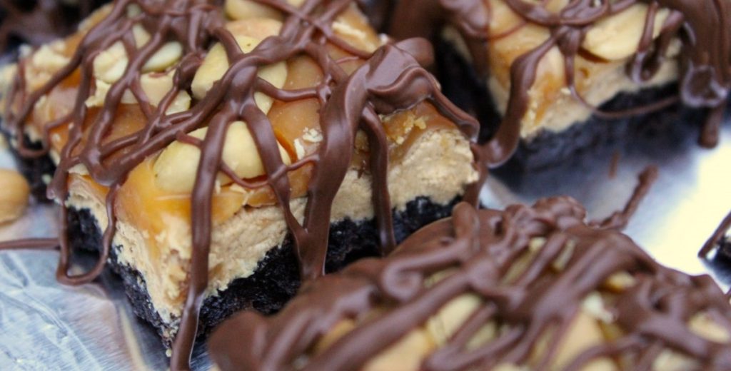 Snickers Brownie Bites