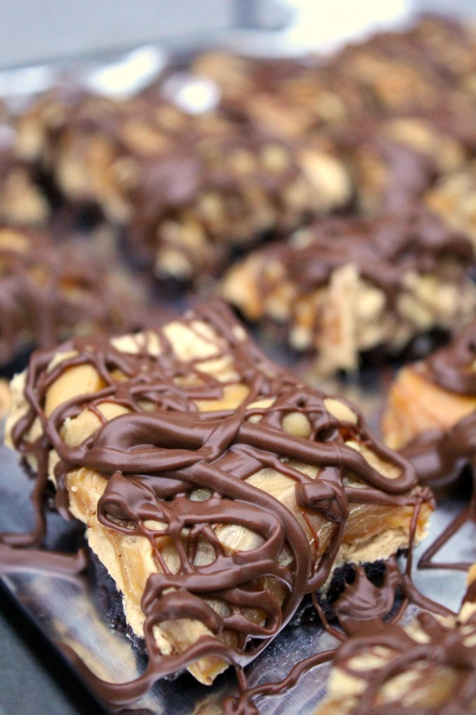 Snickers Brownie Bites