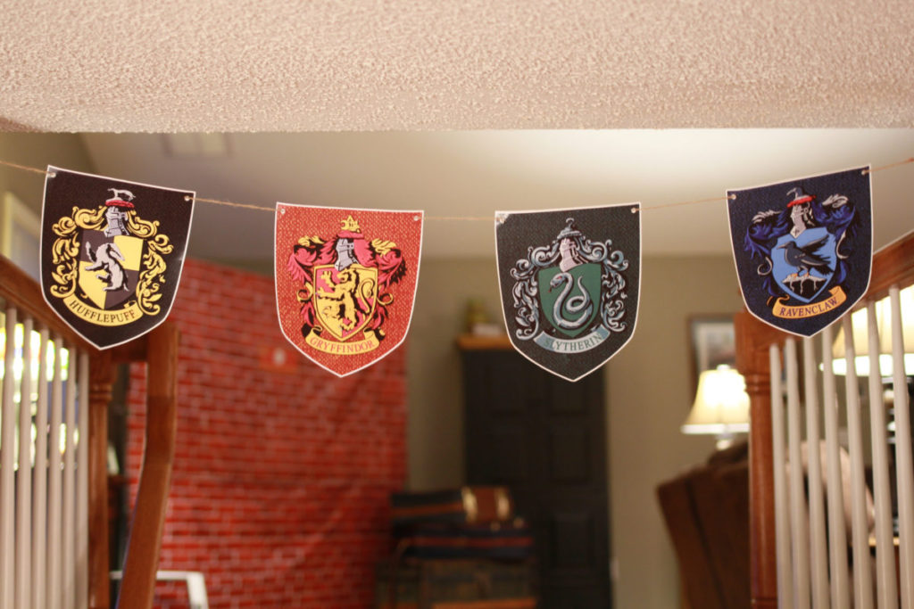 DIY Hogwarts House Banners