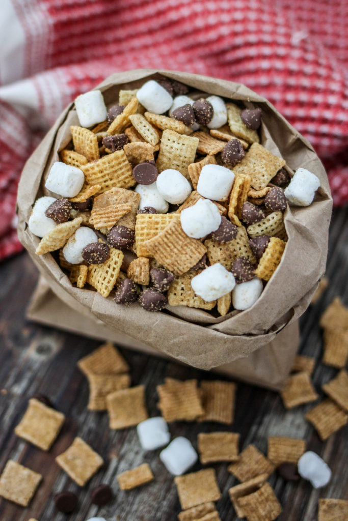 Liliesandloafers - Camp Fire Chex Mix