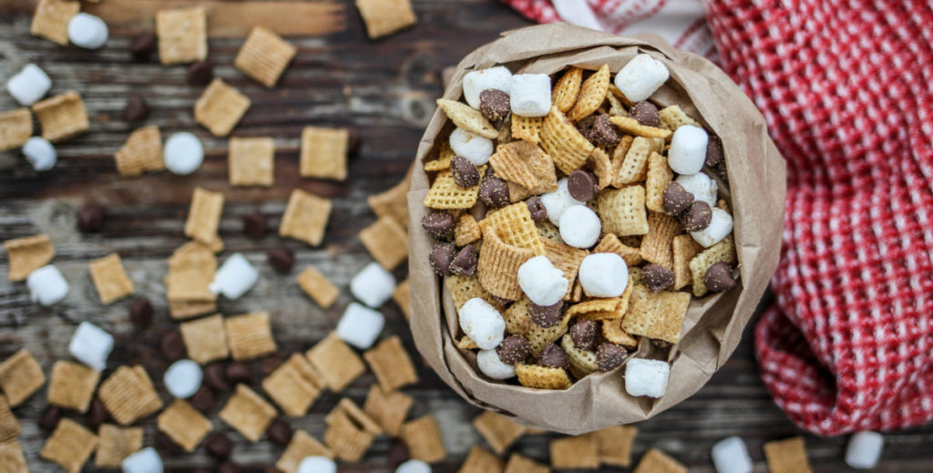 Camp Fire Chex Mix - Family Camping - Liliesandloafers