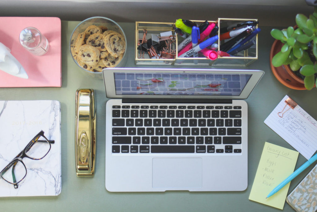 DIY Desk Makeover with Annie Sloan Chalk Paint