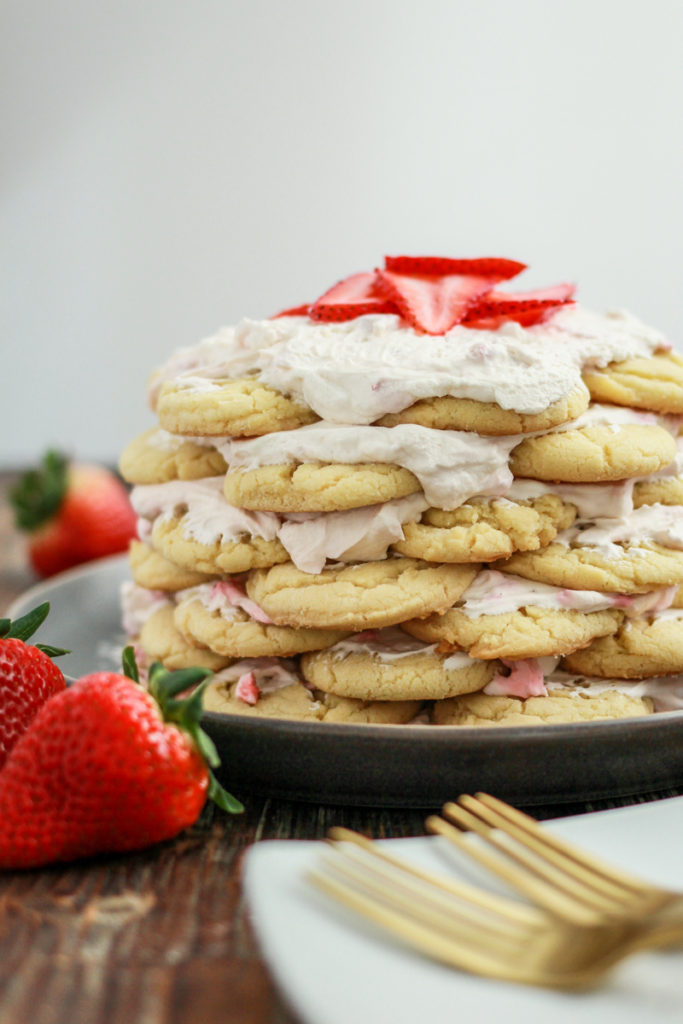 Strawberry Shortcake Ice Box CakeStrawberry Shortcake Icebox Cake