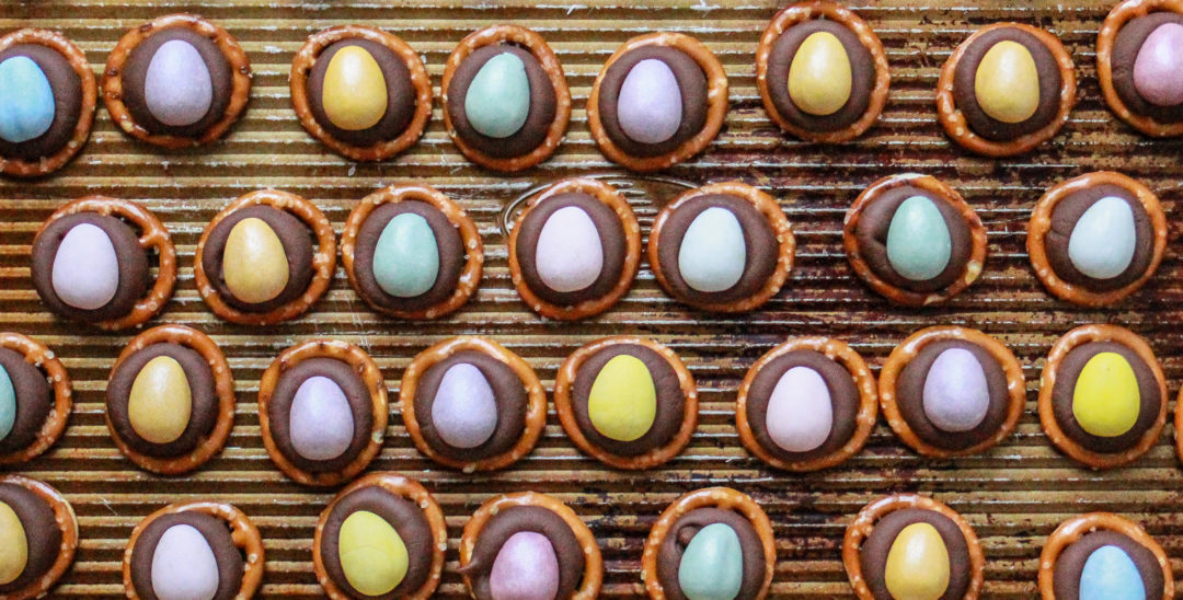 mini cadbury egg kissed pretzels