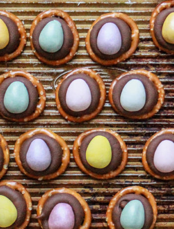 mini cadbury egg kissed pretzels