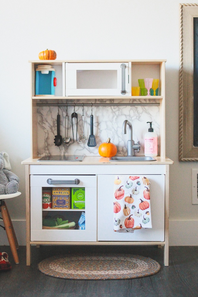 DIY Play Kitchen