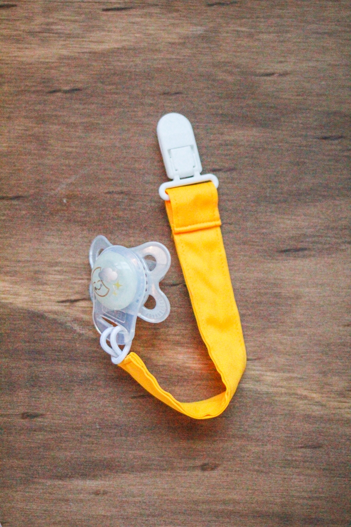 DIY Pacifier Clips Lilies and Loafers