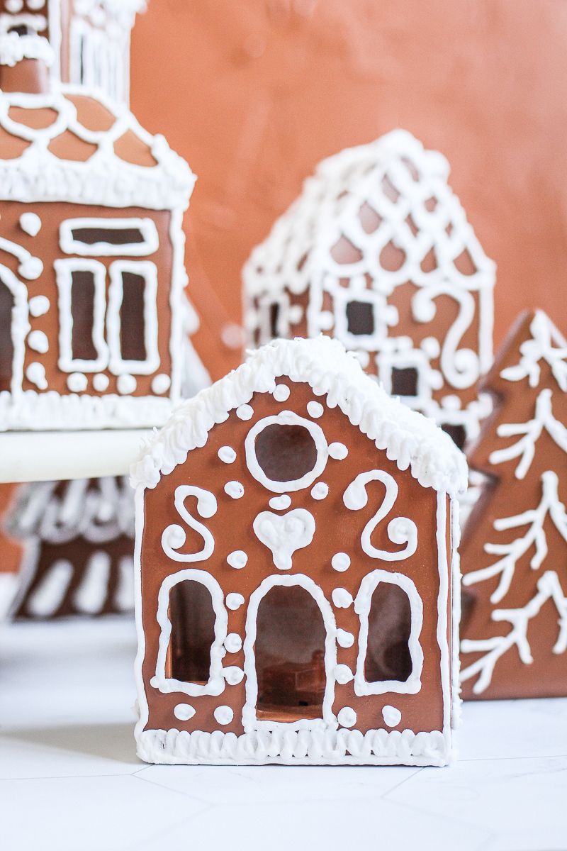 DIY Gingerbread Houses