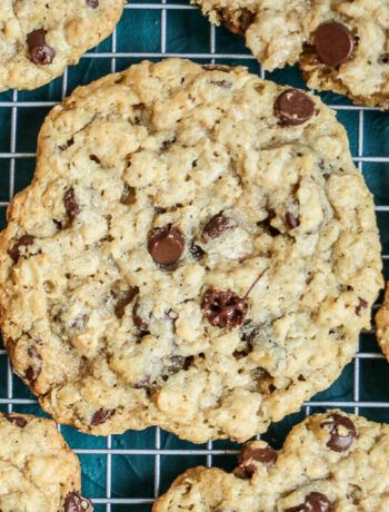 Oatmeal Chocolate Chip Cookies