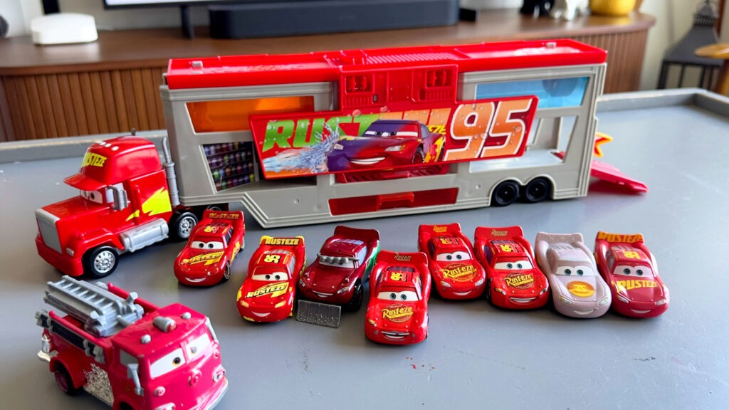 Disney Pixar Cars Lightning McQueen