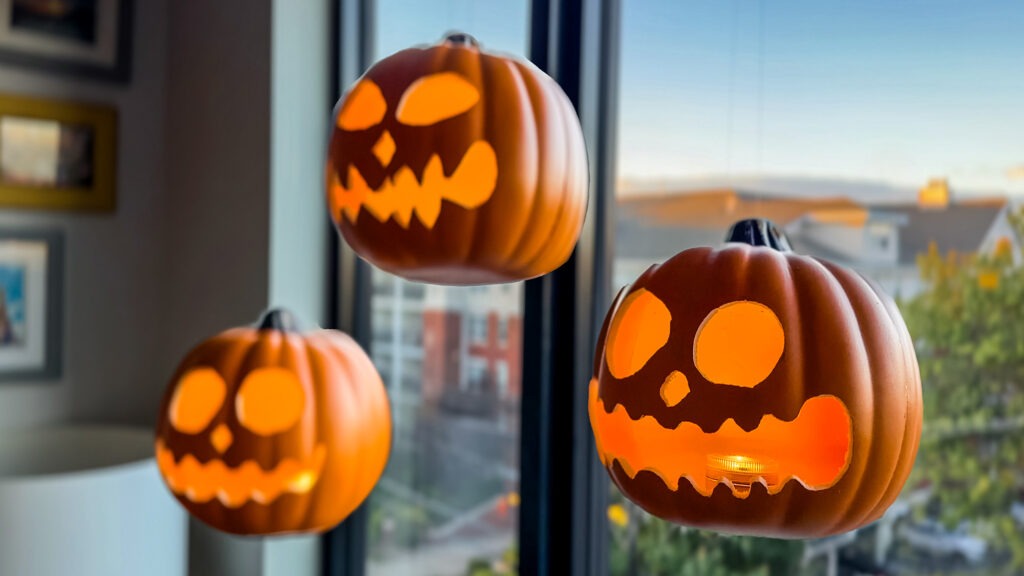 floating harry potter pumpkins