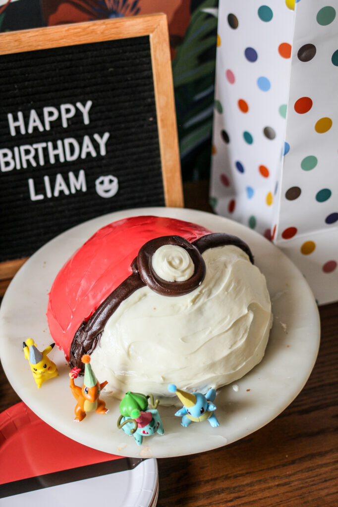 Pokeball Cake