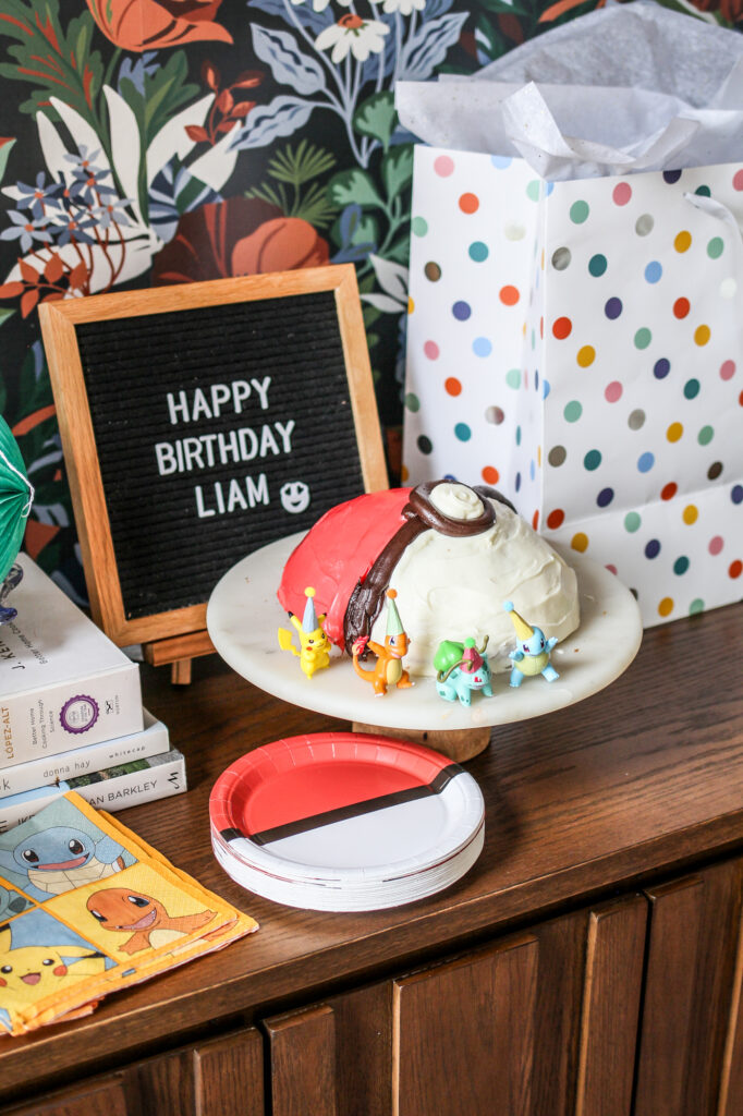 Pokeball Cake